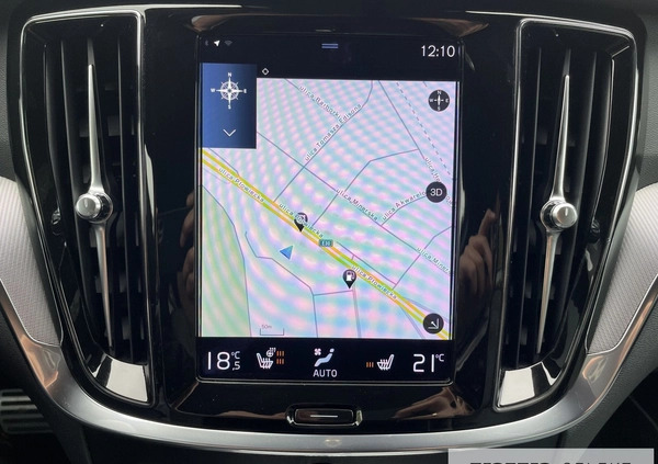 Volvo V60 cena 134900 przebieg: 120000, rok produkcji 2020 z Warszawa małe 631